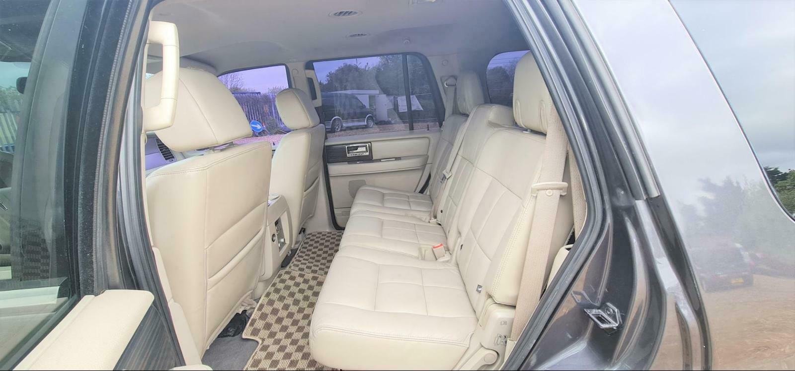 LINCOLN NAVIGATOR 5.4 V8 AUTOMATIC 8 SEATER GREY ULEZ free