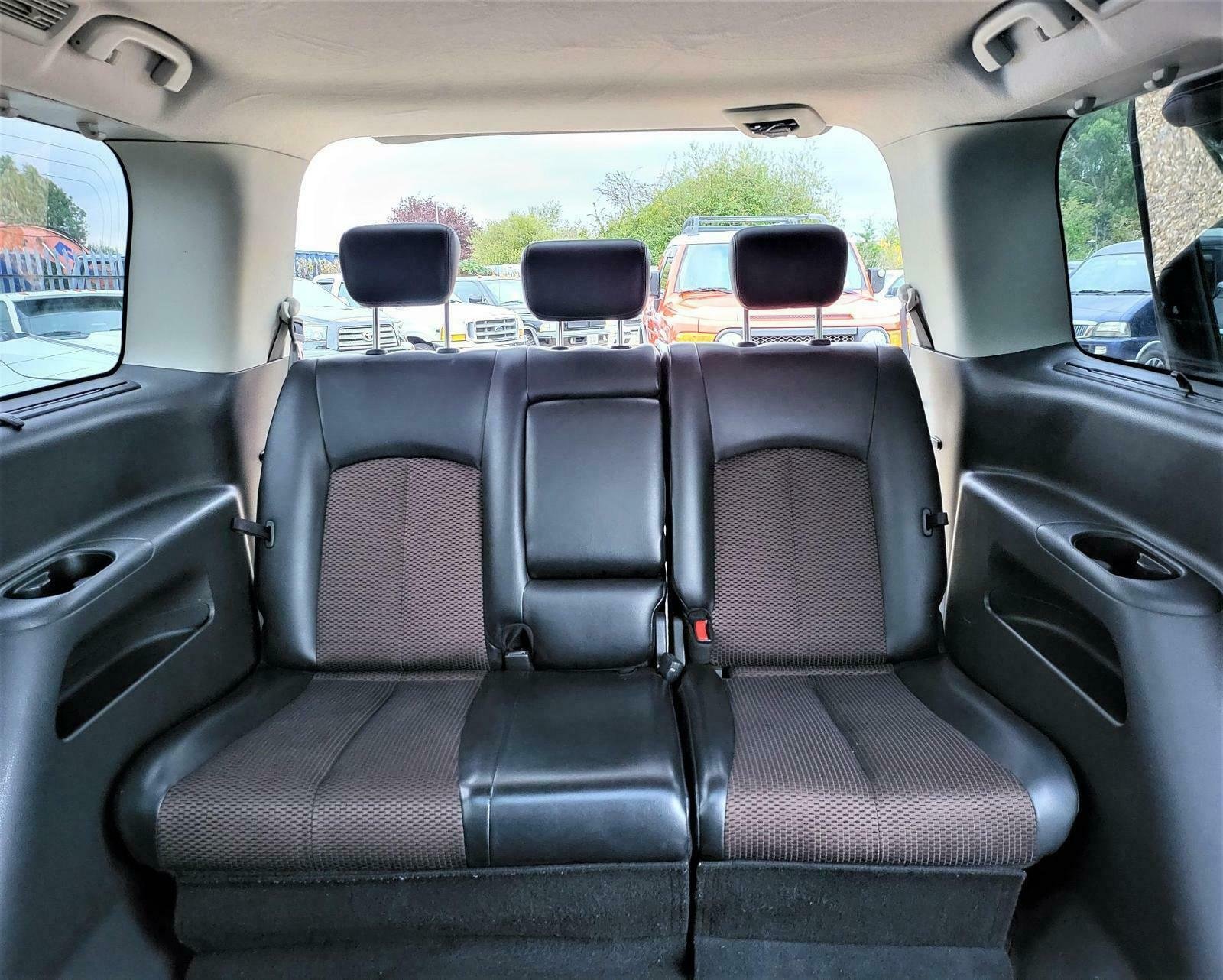 LATE 2010 NISSAN ELGRAND 3.5 V6 AUTOMATIC 7 SEATER BLACK ULEZ free