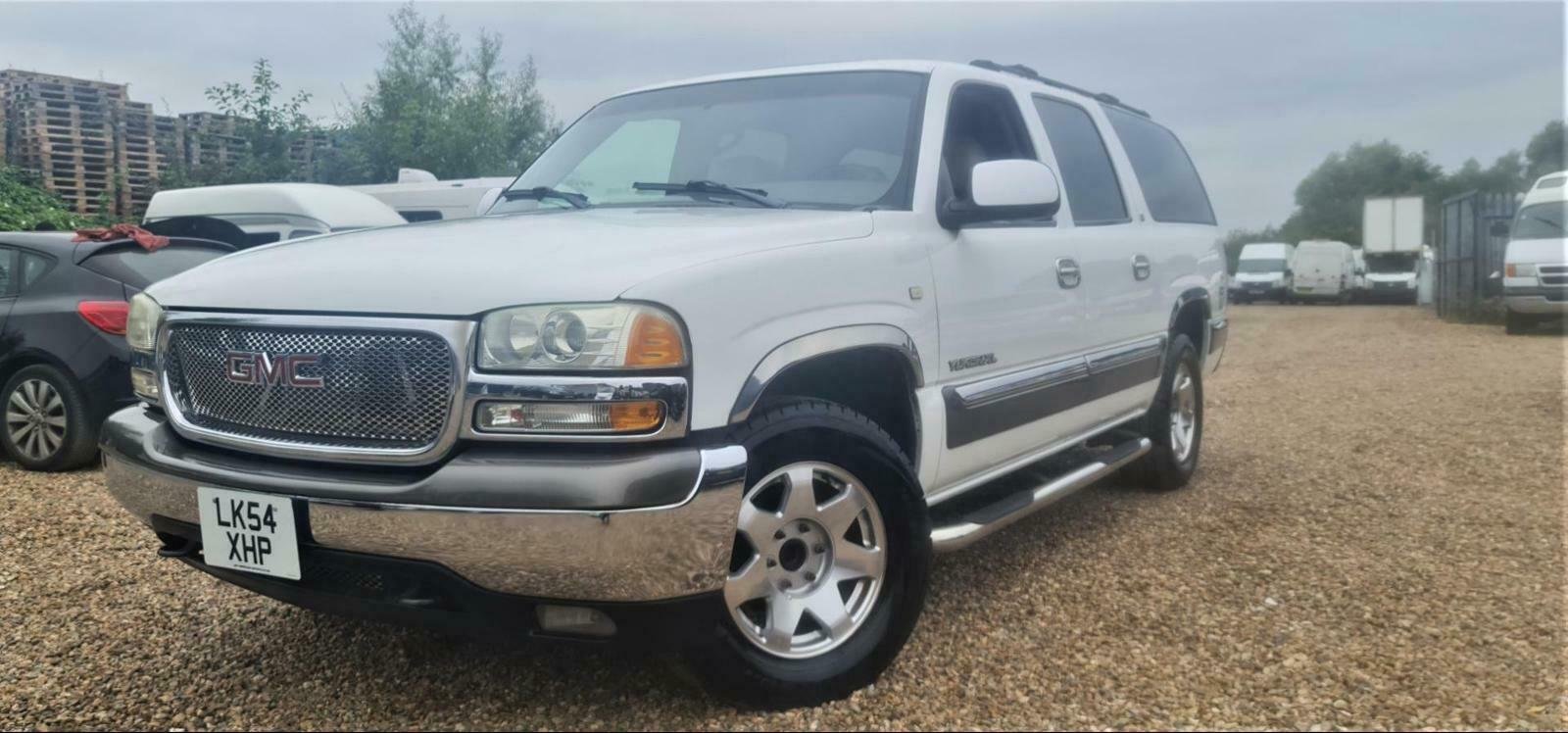 GMC YUKON XL LONG WHEEL BASE 7 SEATER AUTOMATIC ESCALADE