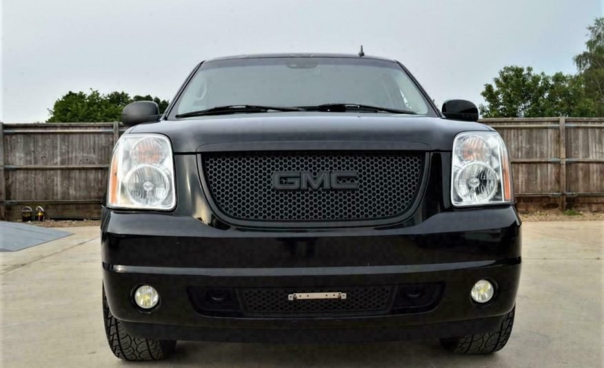 NEW SHAPE GMC YUKON DENALI 4WD AUTOMATIC LHD ESCALADE BLACK