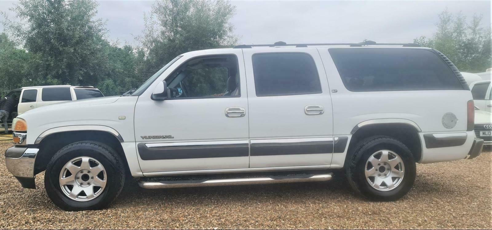 GMC YUKON XL LONG WHEEL BASE 7 SEATER AUTOMATIC ESCALADE
