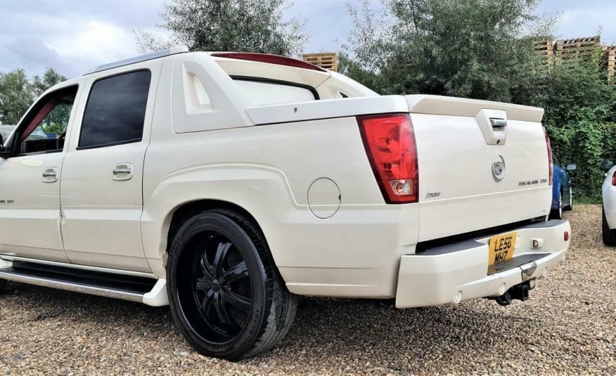 CADILLAC ESCALADE EXT V8 CREW CAB PICKUP AUTO PEARL WHITE