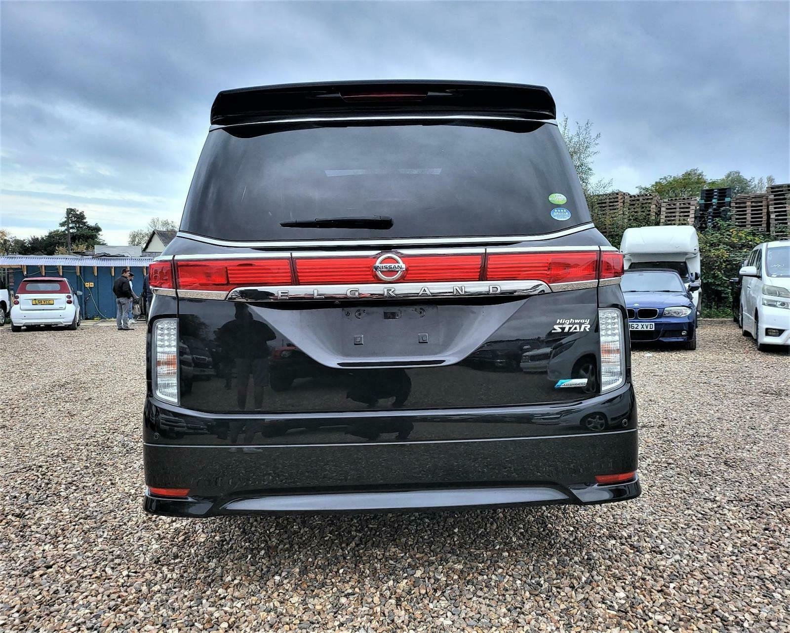 LATE 2010 NISSAN ELGRAND 3.5 V6 AUTOMATIC 7 SEATER BLACK ULEZ free