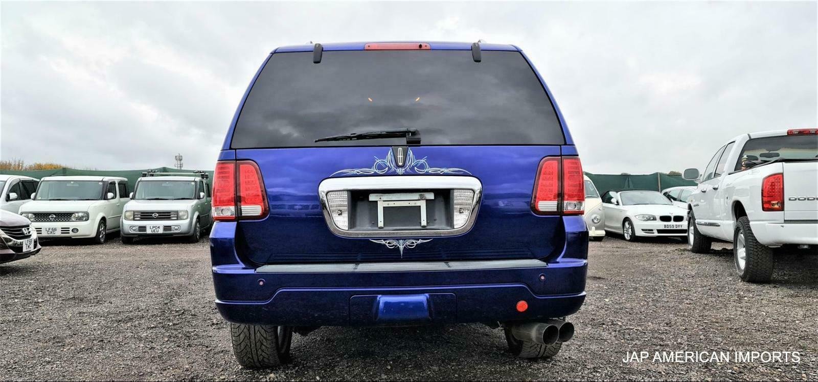 LINCOLN NAVIGATOR 5.4 V8 AUTOMATIC 7 SEATER BLUE