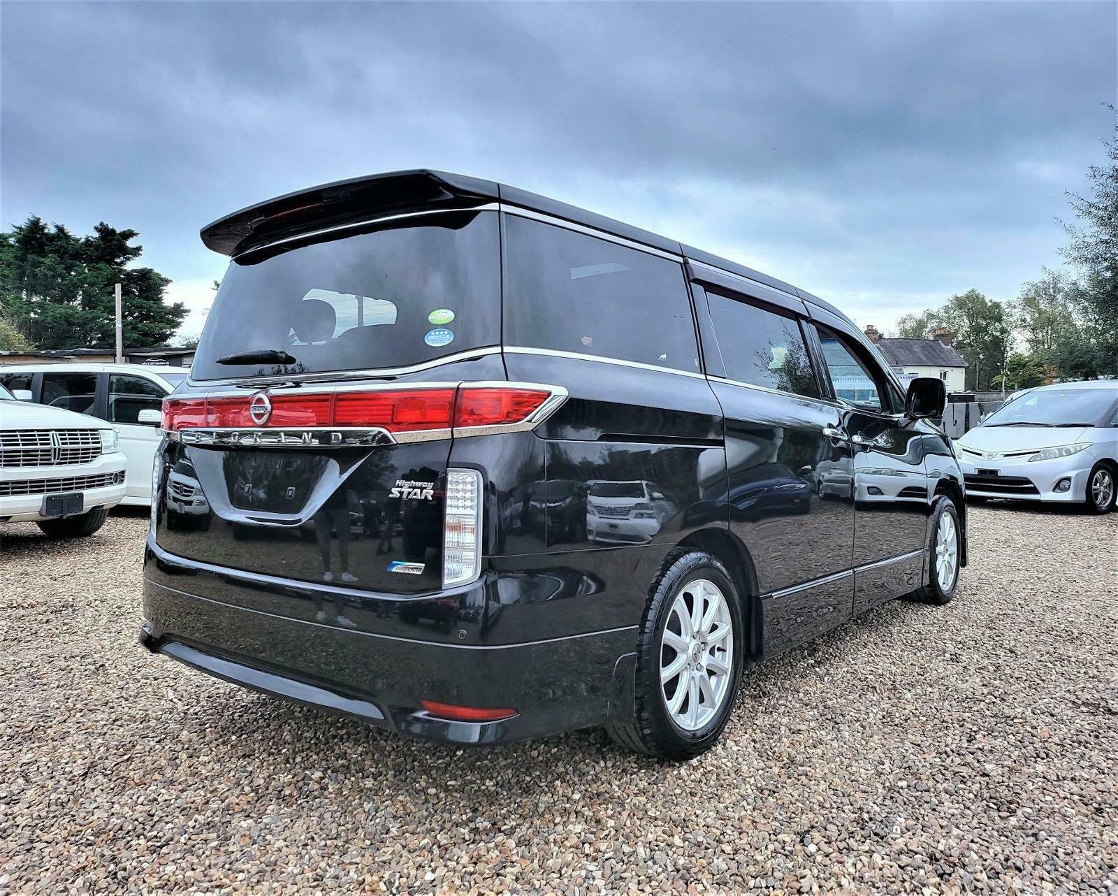 LATE 2010 NISSAN ELGRAND 3.5 V6 AUTOMATIC 7 SEATER BLACK ULEZ free