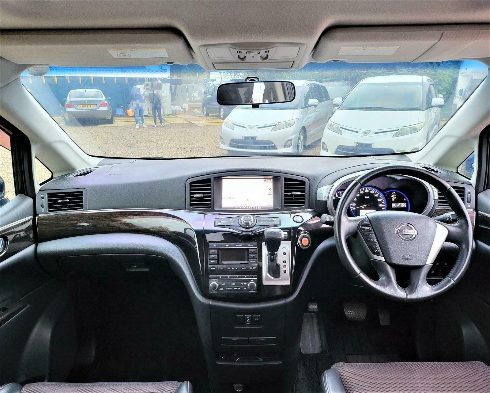 LATE 2010 NISSAN ELGRAND 3.5 V6 AUTOMATIC 7 SEATER BLACK ULEZ free