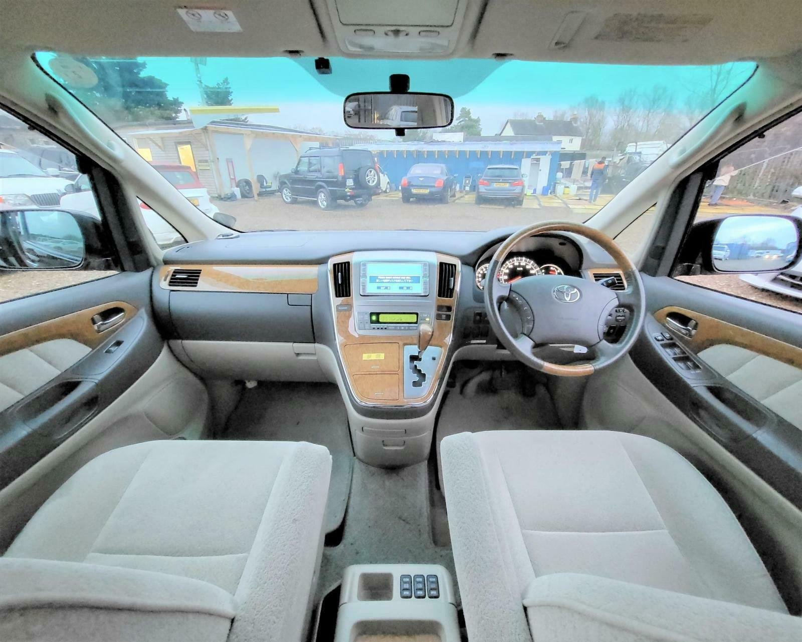 2007 TOYOTA ALPHARD 3.0 V6 VVT-I AUTOMATIC 8 SEATER ULEZ free