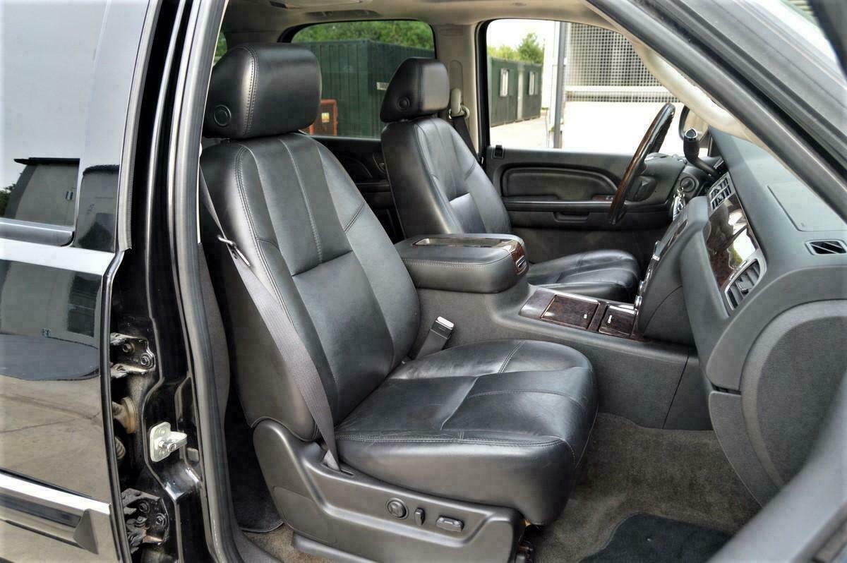 NEW SHAPE GMC YUKON DENALI 4WD AUTOMATIC LHD ESCALADE BLACK