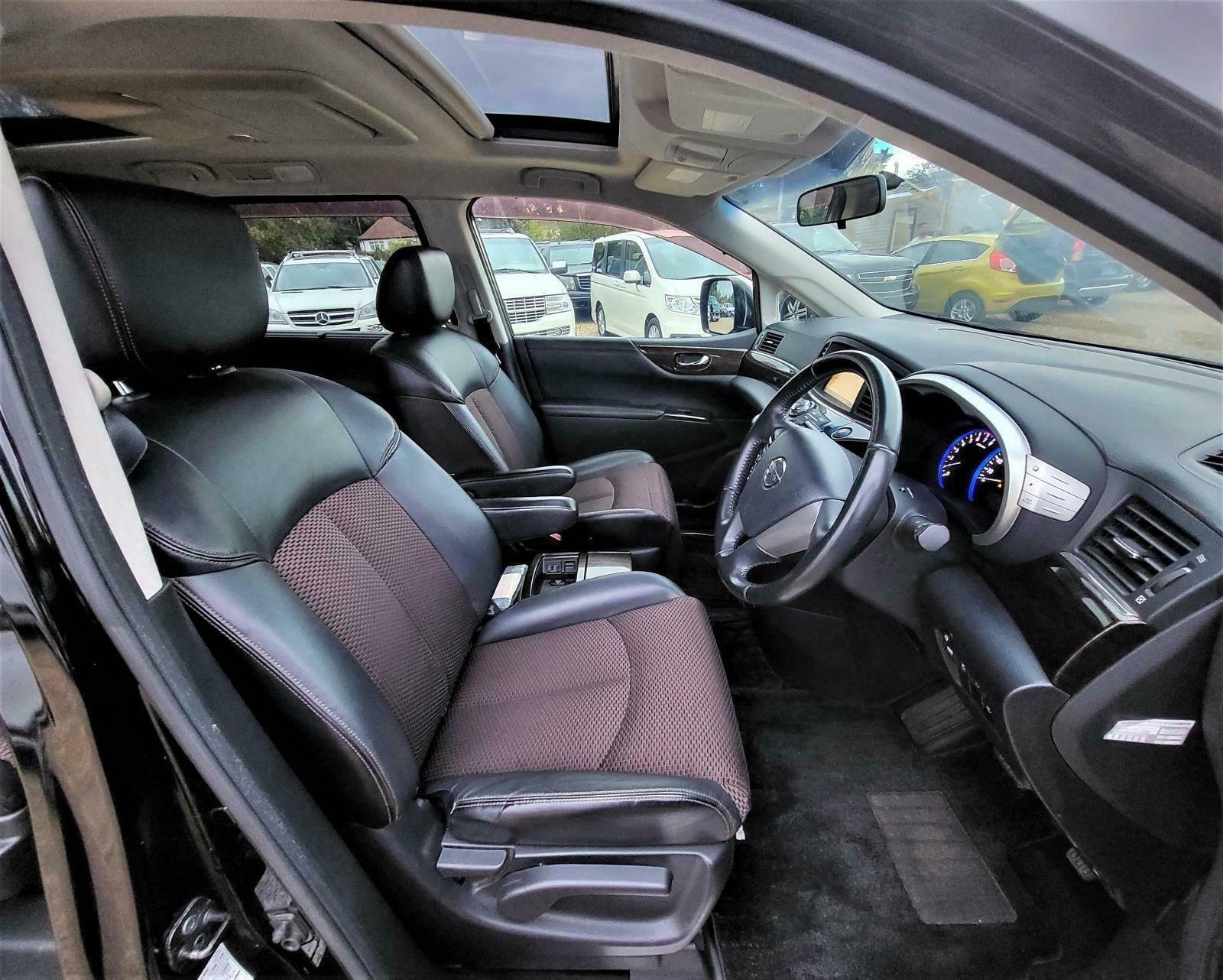 LATE 2010 NISSAN ELGRAND 3.5 V6 AUTOMATIC 7 SEATER BLACK ULEZ free