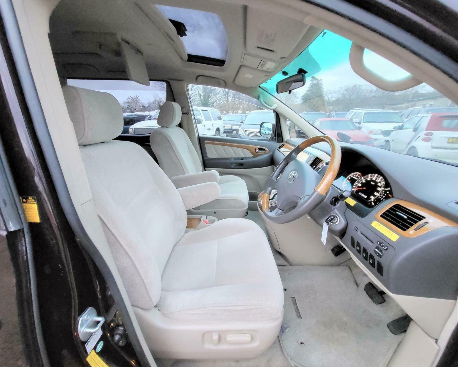 2007 TOYOTA ALPHARD 3.0 V6 VVT-I AUTOMATIC 8 SEATER ULEZ free