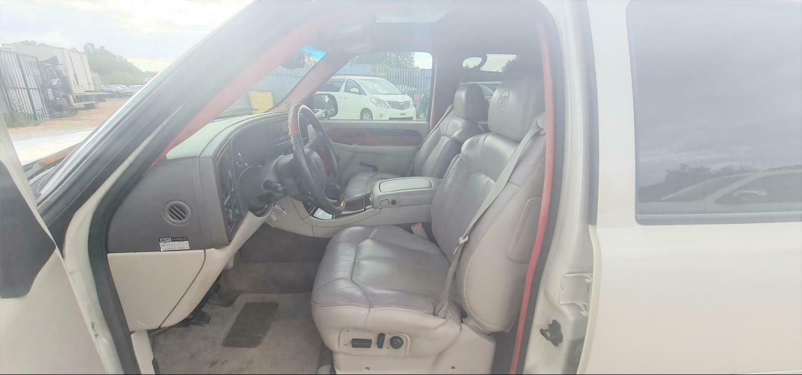 CADILLAC ESCALADE EXT V8 CREW CAB PICKUP AUTO PEARL WHITE