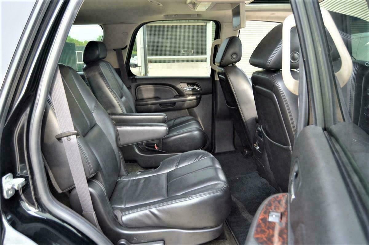 NEW SHAPE GMC YUKON DENALI 4WD AUTOMATIC LHD ESCALADE BLACK