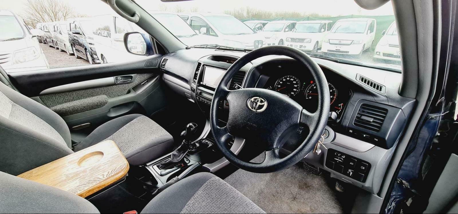 2004 TOYOTA LANDCRUISER PRADO AUTOMATIC RV MOTORHOME