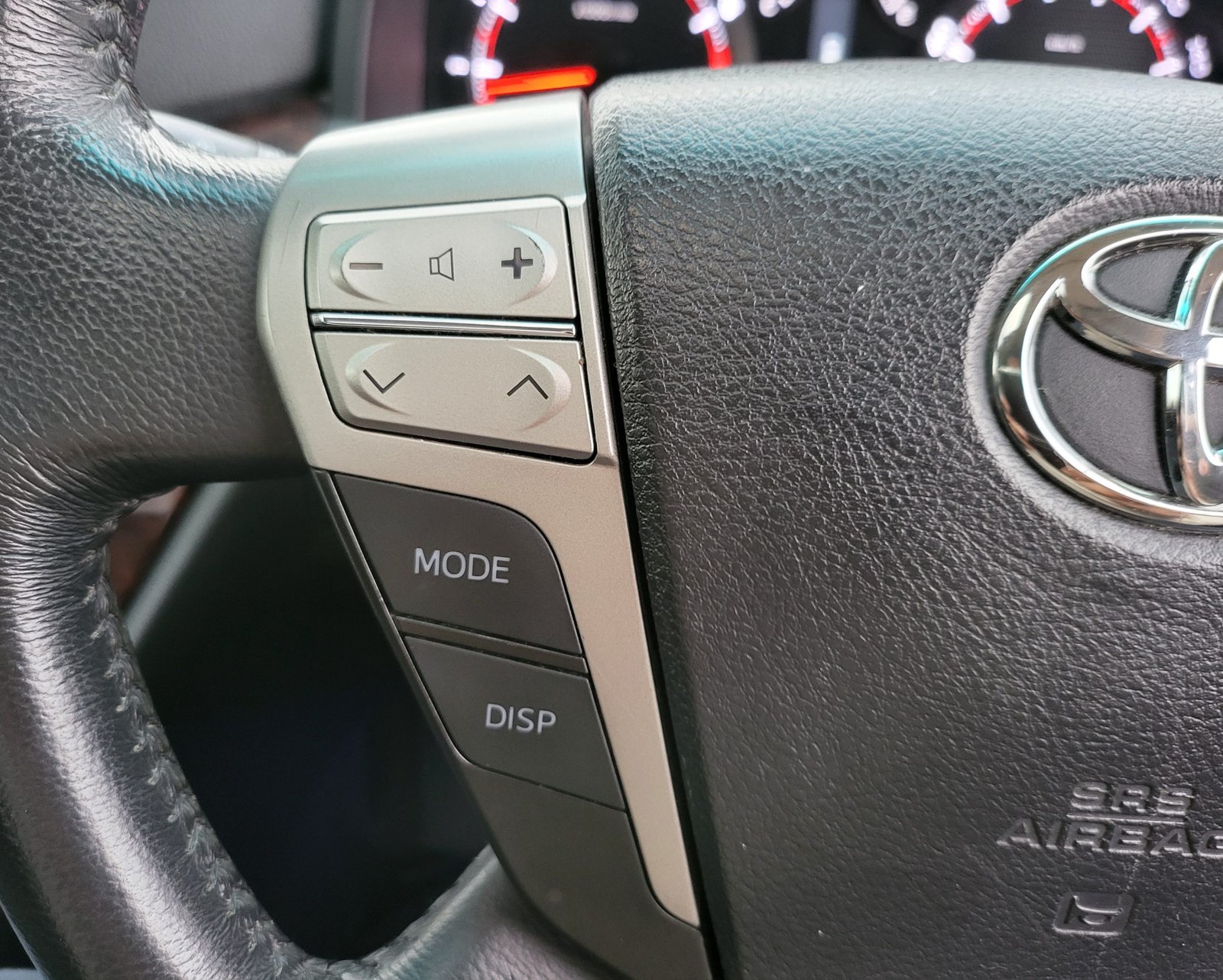 FRESH IMPORT 2012 TOYOTA VELLFIRE ALPHARD 3.5 V6 8 SEATER AUTOMATIC ULEZ FREE