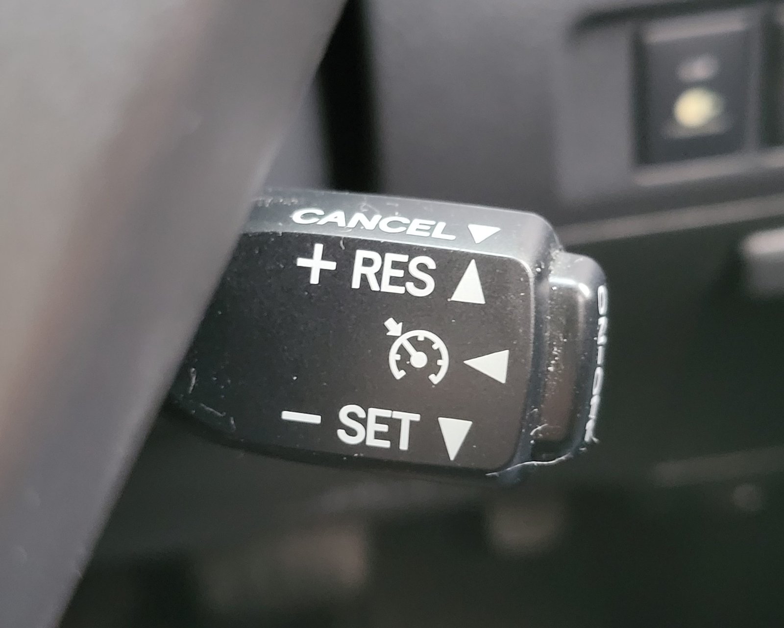 FRESH IMPORT 2012 TOYOTA VELLFIRE ALPHARD 3.5 V6 8 SEATER AUTOMATIC ULEZ FREE