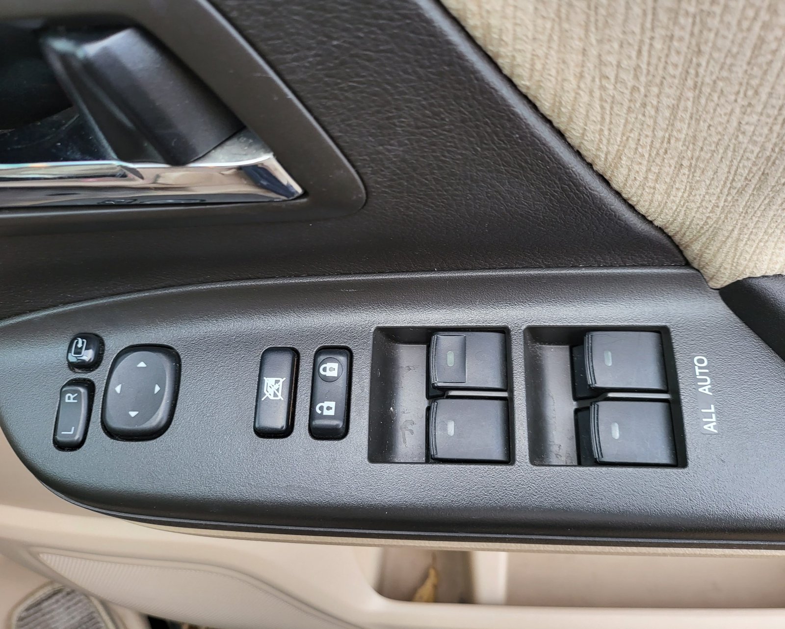 2012 FRESH IMPORT TOYOTA VELLFIRE ALPHARD HYBRID AUTOMATIC 7 SEATER ULE FREE