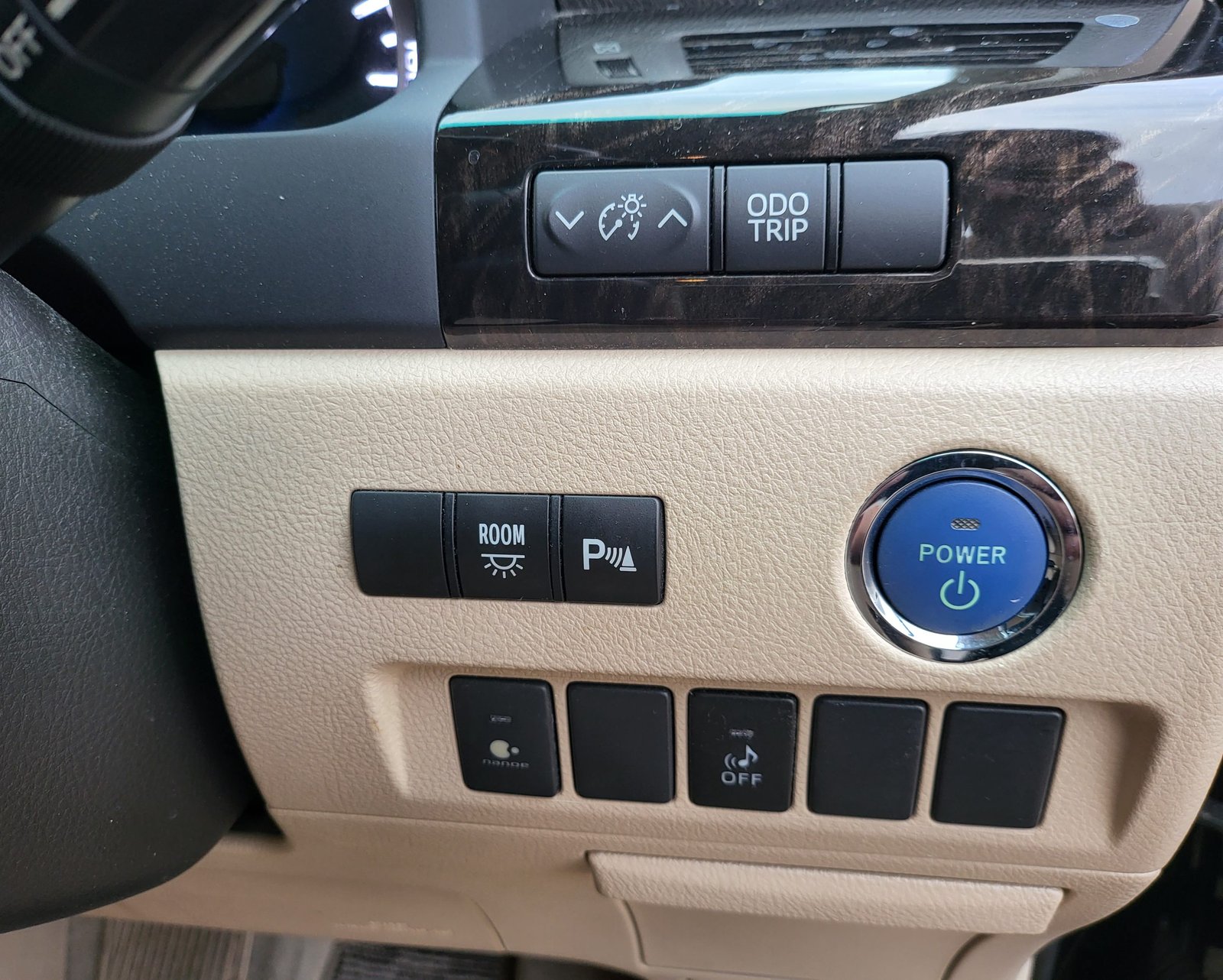 2012 FRESH IMPORT TOYOTA VELLFIRE ALPHARD HYBRID AUTOMATIC 7 SEATER ULE FREE