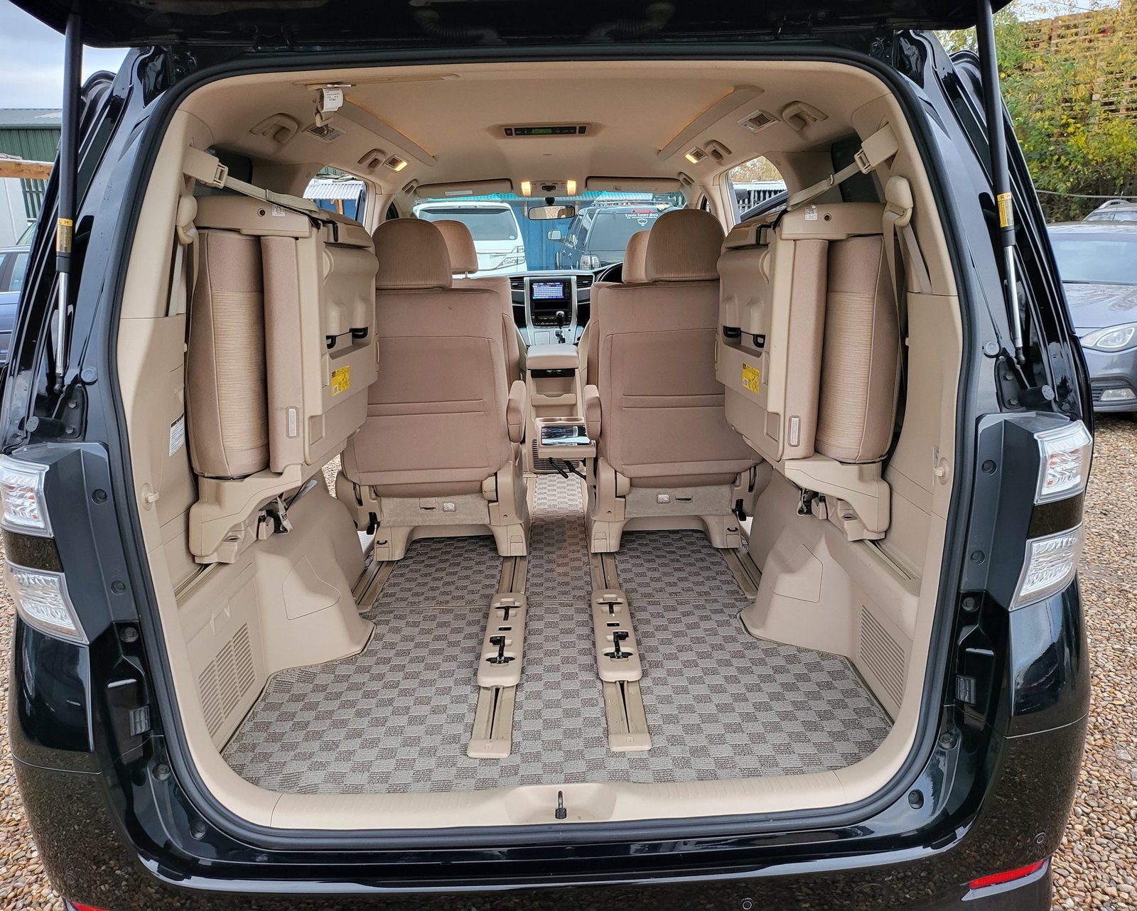 2012 FRESH IMPORT TOYOTA VELLFIRE ALPHARD HYBRID AUTOMATIC 7 SEATER ULE FREE