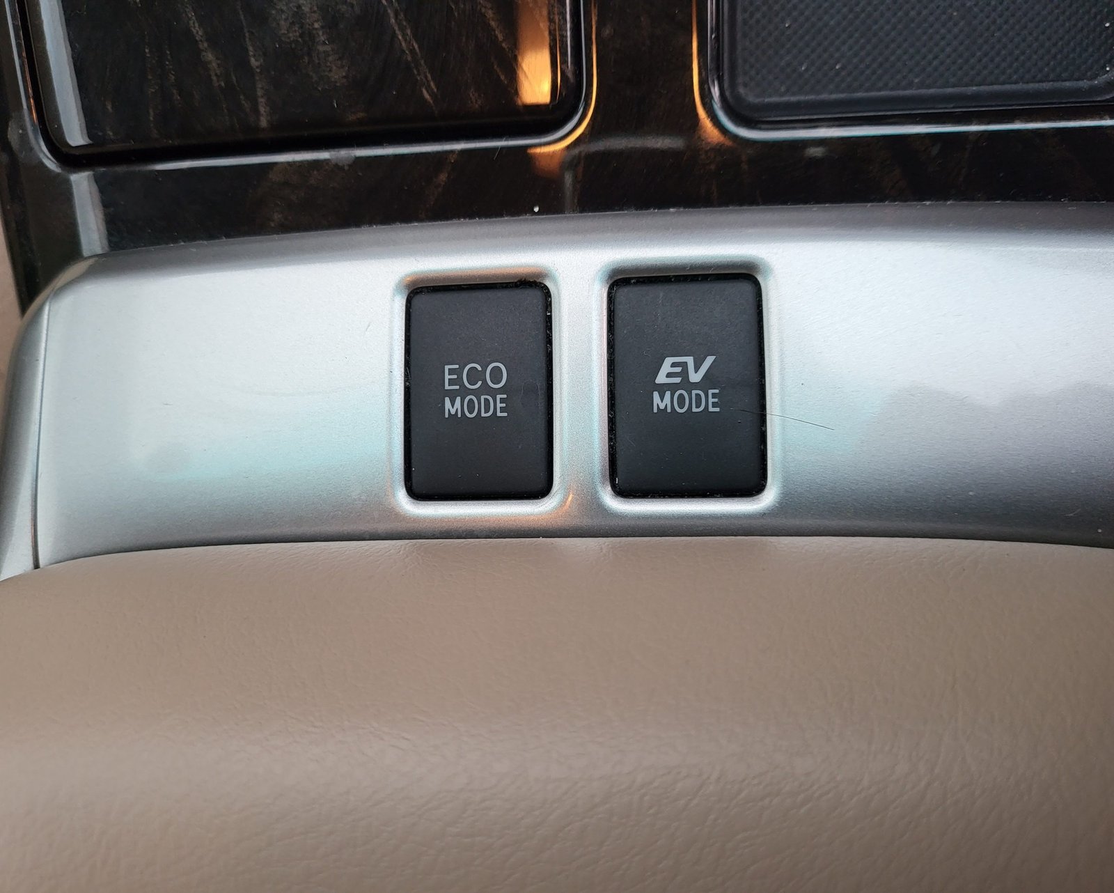 2012 FRESH IMPORT TOYOTA VELLFIRE ALPHARD HYBRID AUTOMATIC 7 SEATER ULE FREE