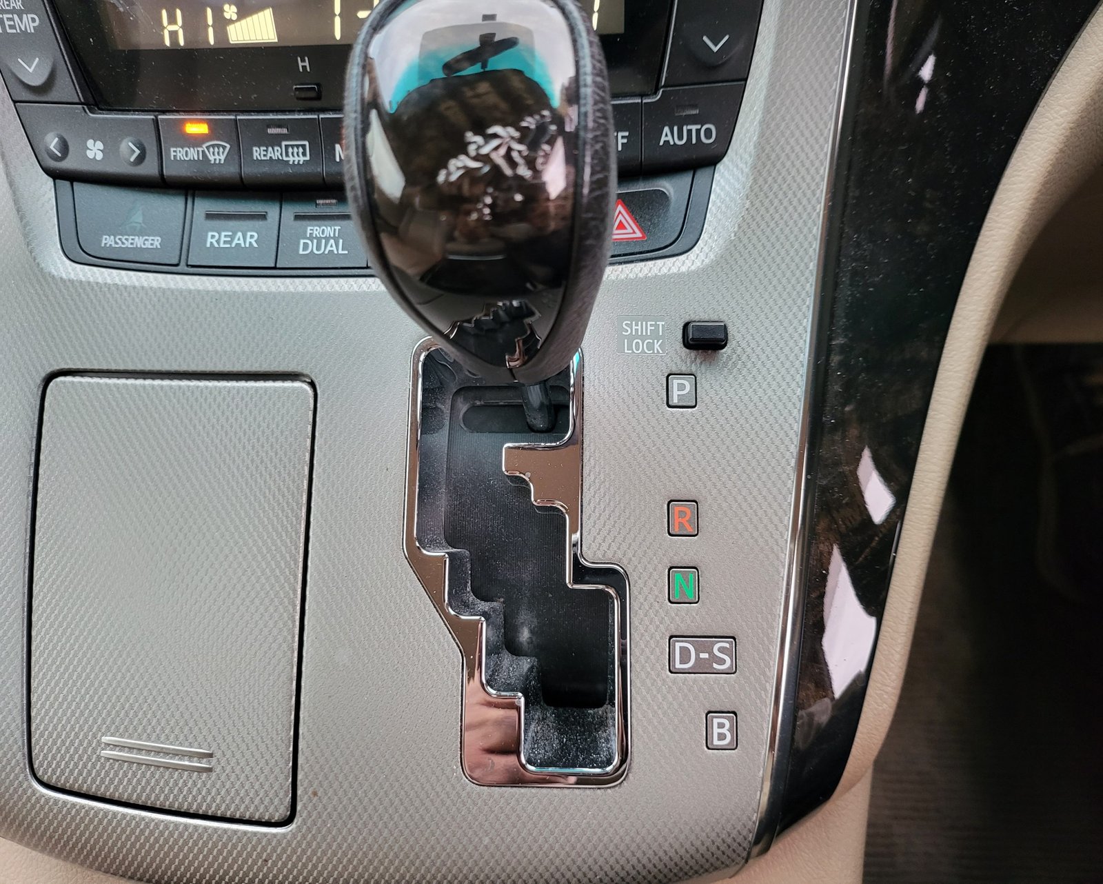 2012 FRESH IMPORT TOYOTA VELLFIRE ALPHARD HYBRID AUTOMATIC 7 SEATER ULE FREE