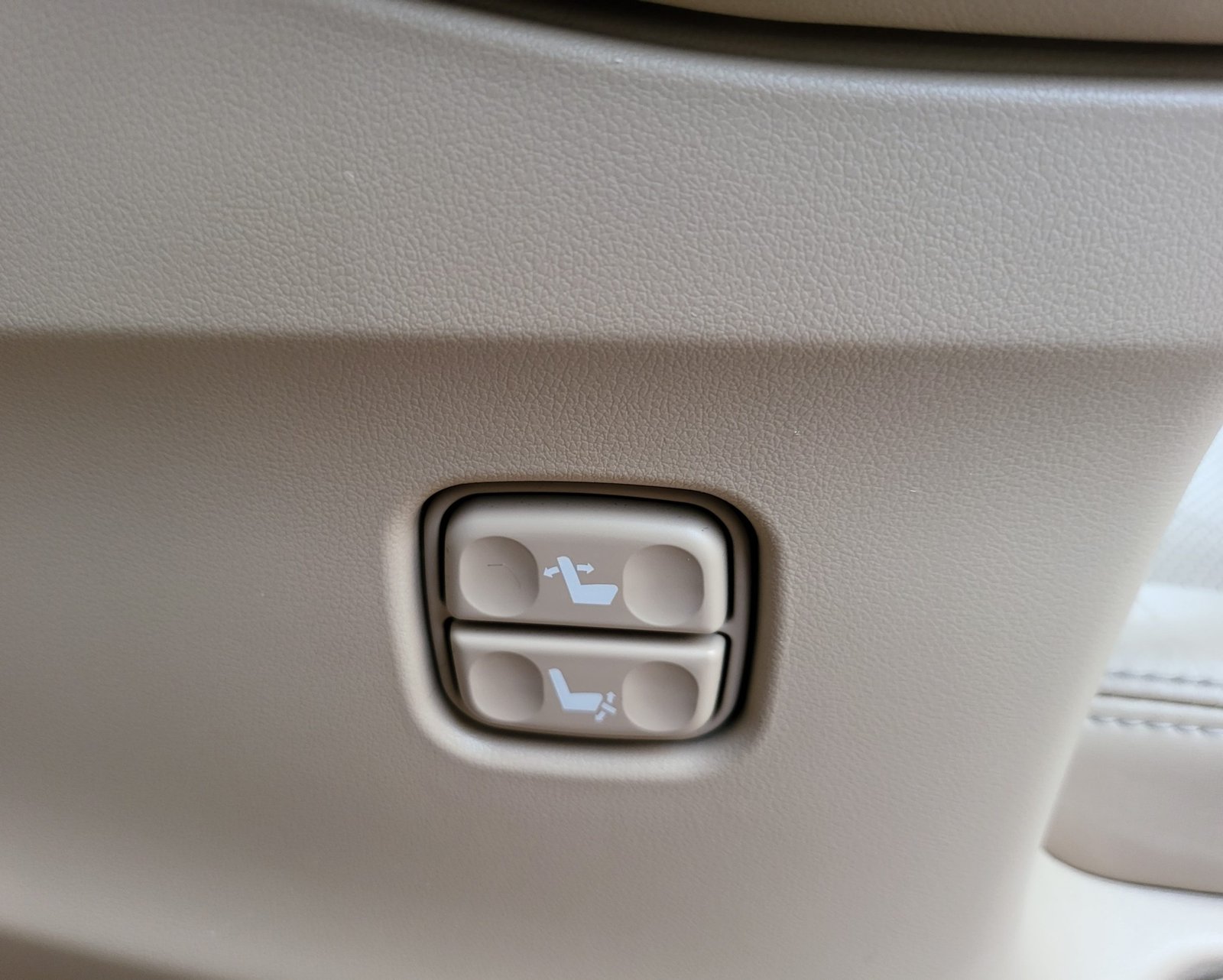 2013 FRESH IMPORT TOYOTA VELLFIRE ALPHARD L PKG 3.5 V6 AUTO 7 SEATER ULEZ FREE