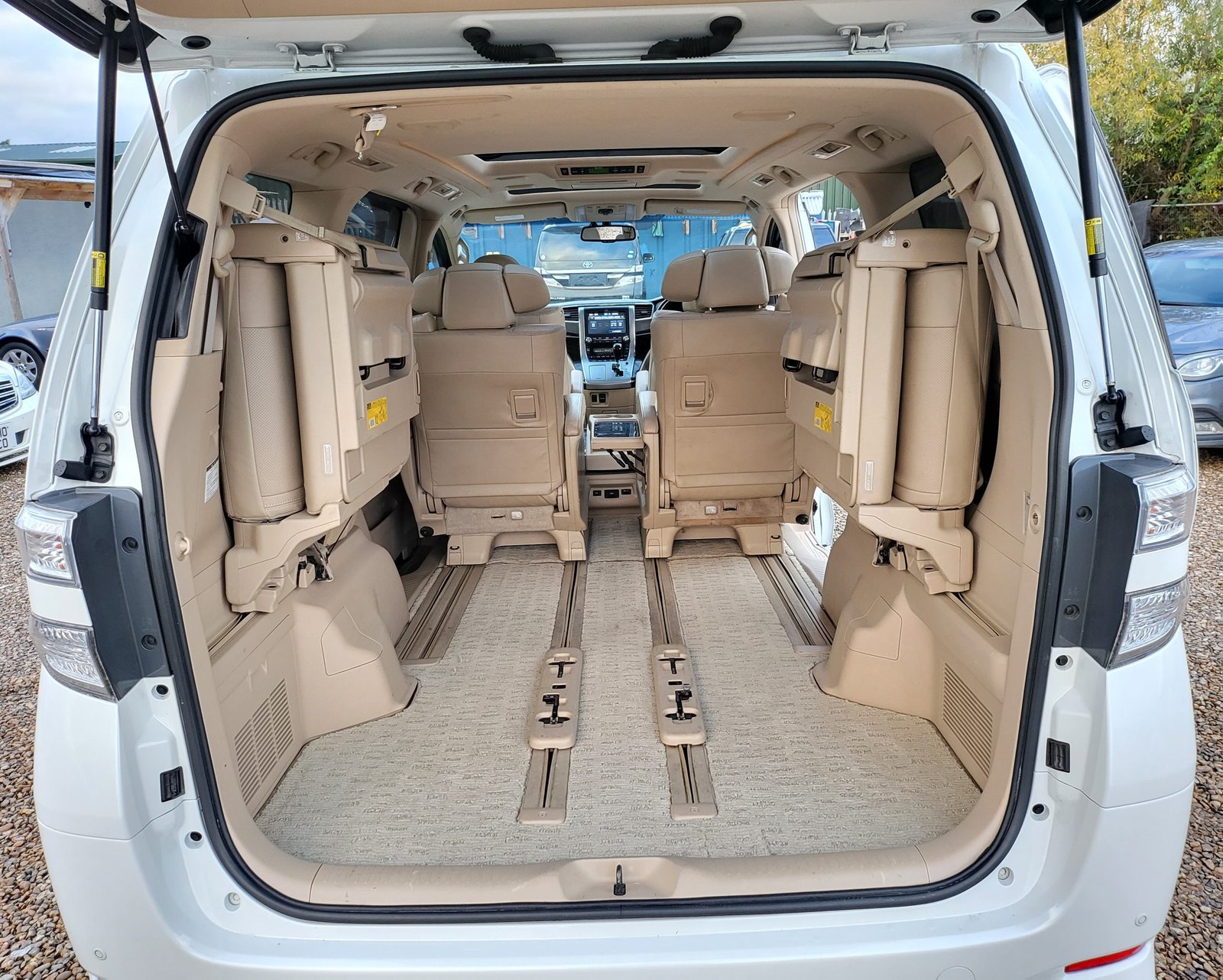 2013 FRESH IMPORT TOYOTA VELLFIRE ALPHARD L PKG 3.5 V6 AUTO 7 SEATER ULEZ FREE