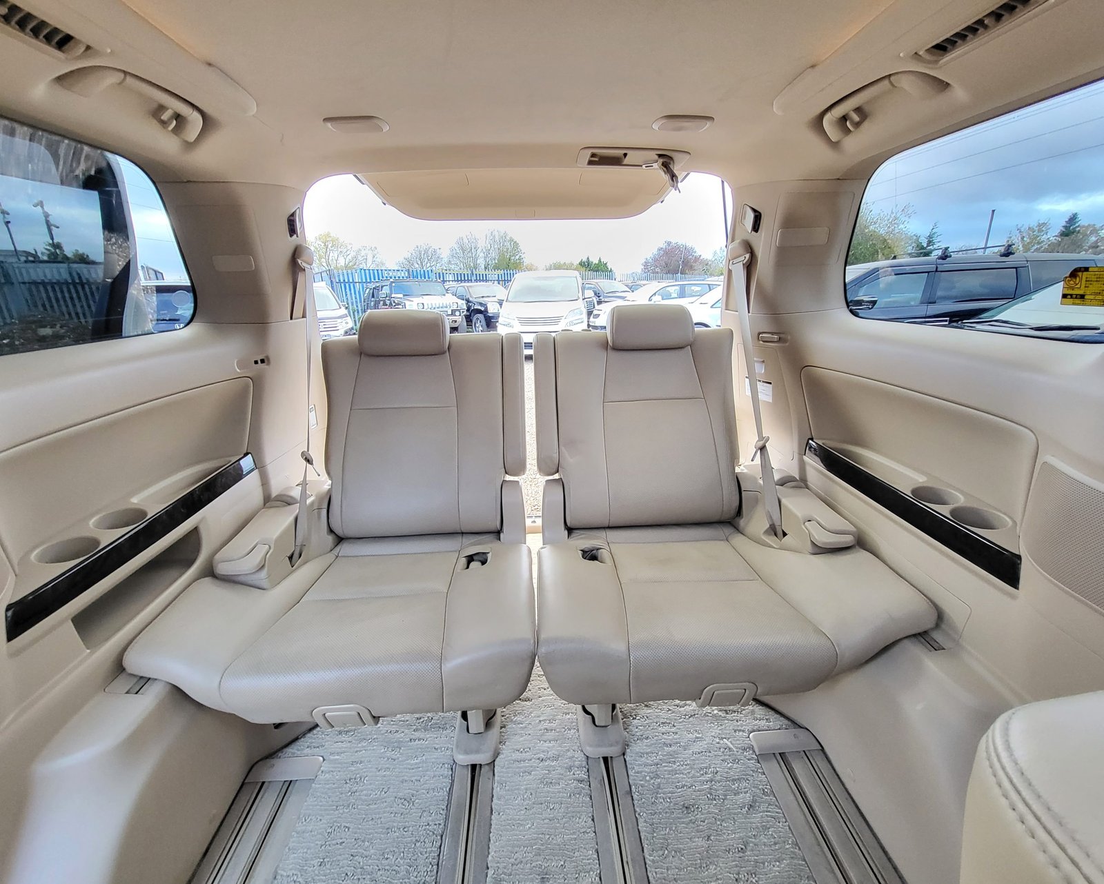 2013 FRESH IMPORT TOYOTA VELLFIRE ALPHARD L PKG 3.5 V6 AUTO 7 SEATER ULEZ FREE