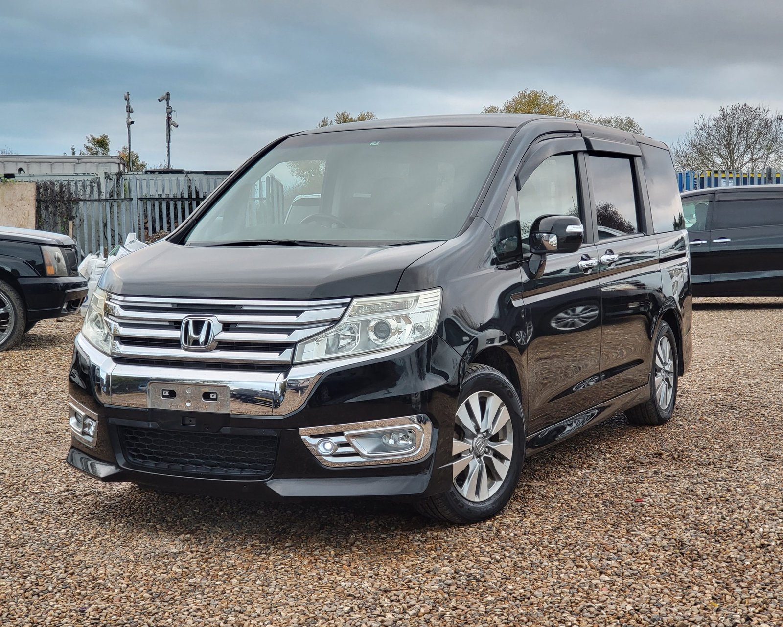 2013 FRESH IMPORT HONDA STEPWAGON SPADA 2.0 AUTOMATIC 8 SEATER ULEZ COMPLIANT