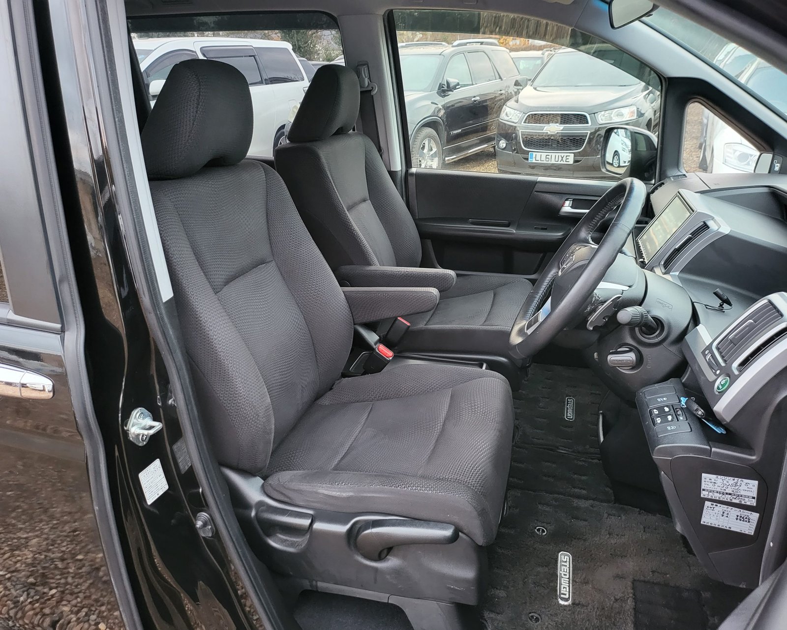 2013 FRESH IMPORT HONDA STEPWAGON SPADA 2.0 AUTOMATIC 8 SEATER ULEZ COMPLIANT