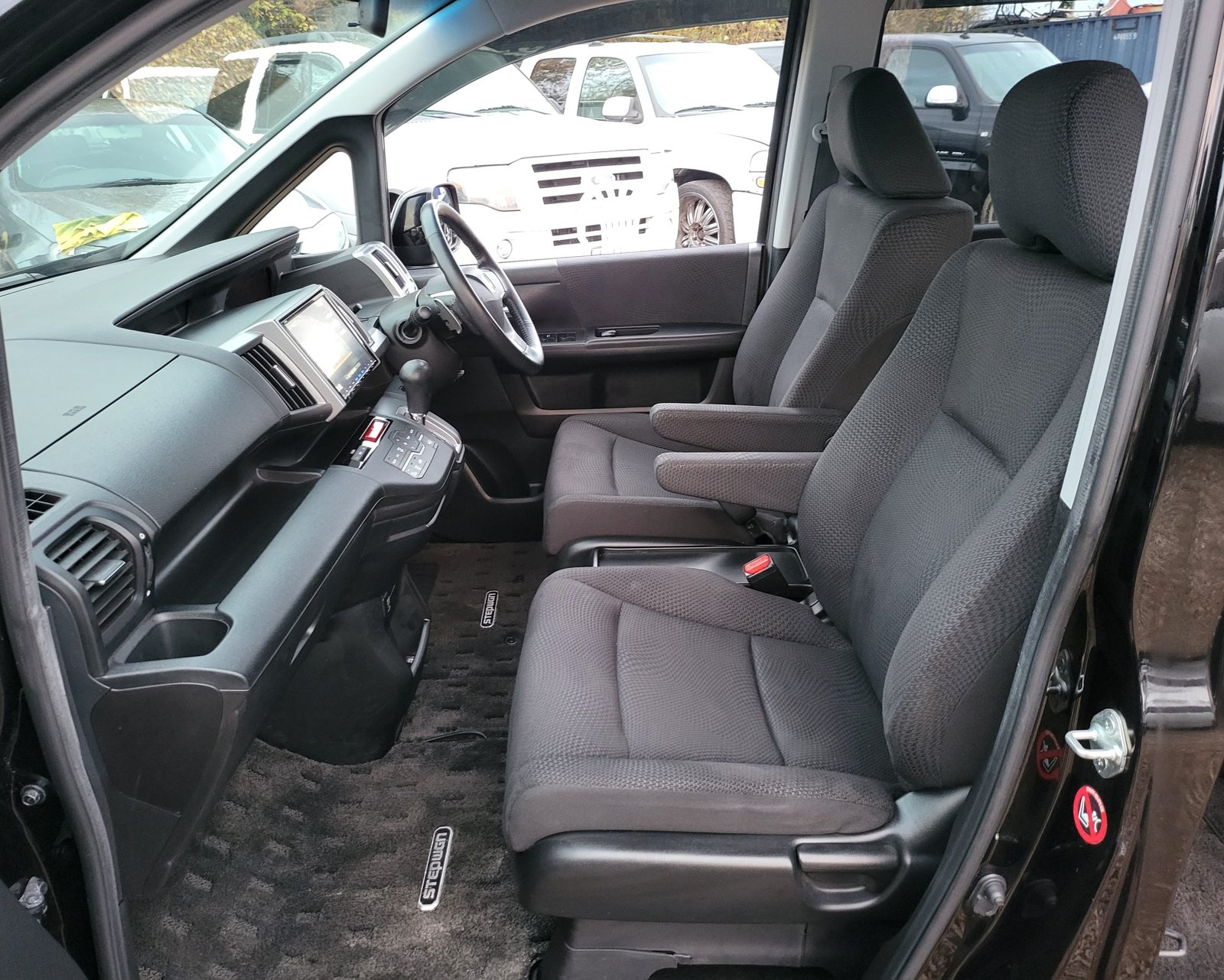 2013 FRESH IMPORT HONDA STEPWAGON SPADA 2.0 AUTOMATIC 8 SEATER ULEZ COMPLIANT