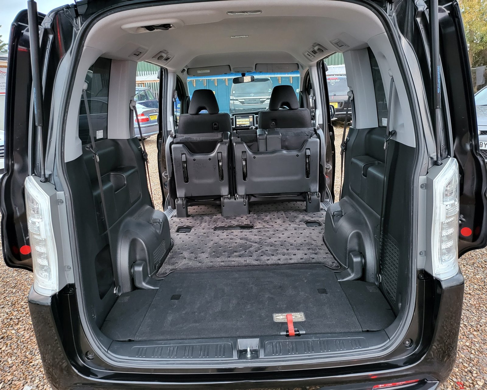 2013 FRESH IMPORT HONDA STEPWAGON SPADA 2.0 AUTOMATIC 8 SEATER ULEZ COMPLIANT