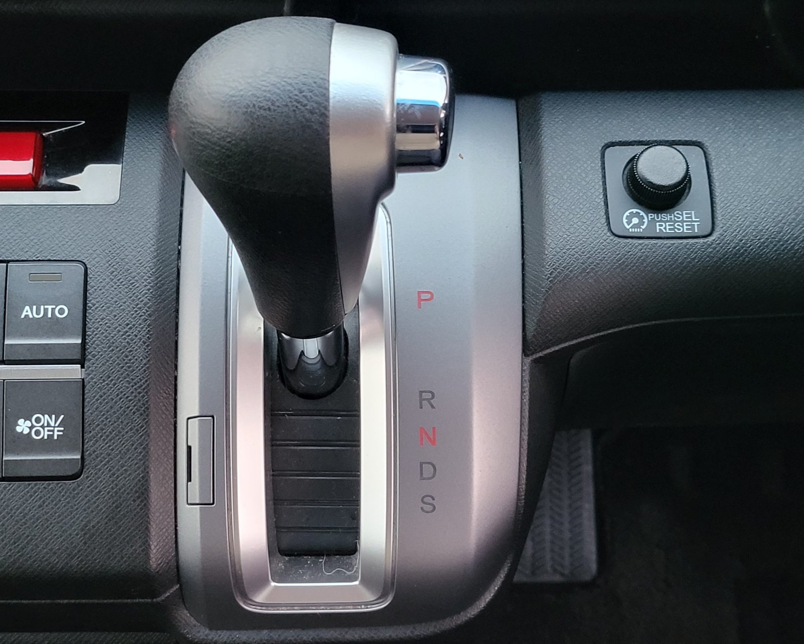 2013 FRESH IMPORT HONDA STEPWAGON SPADA 2.0 AUTOMATIC 8 SEATER ULEZ COMPLIANT