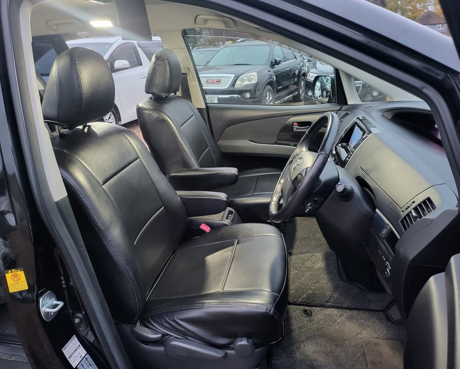 2013 FRESH IMPORT TOYOTA ESTIMA 2.4 AUTOMATIC 7 SEATER BLACK ULEZ FREE