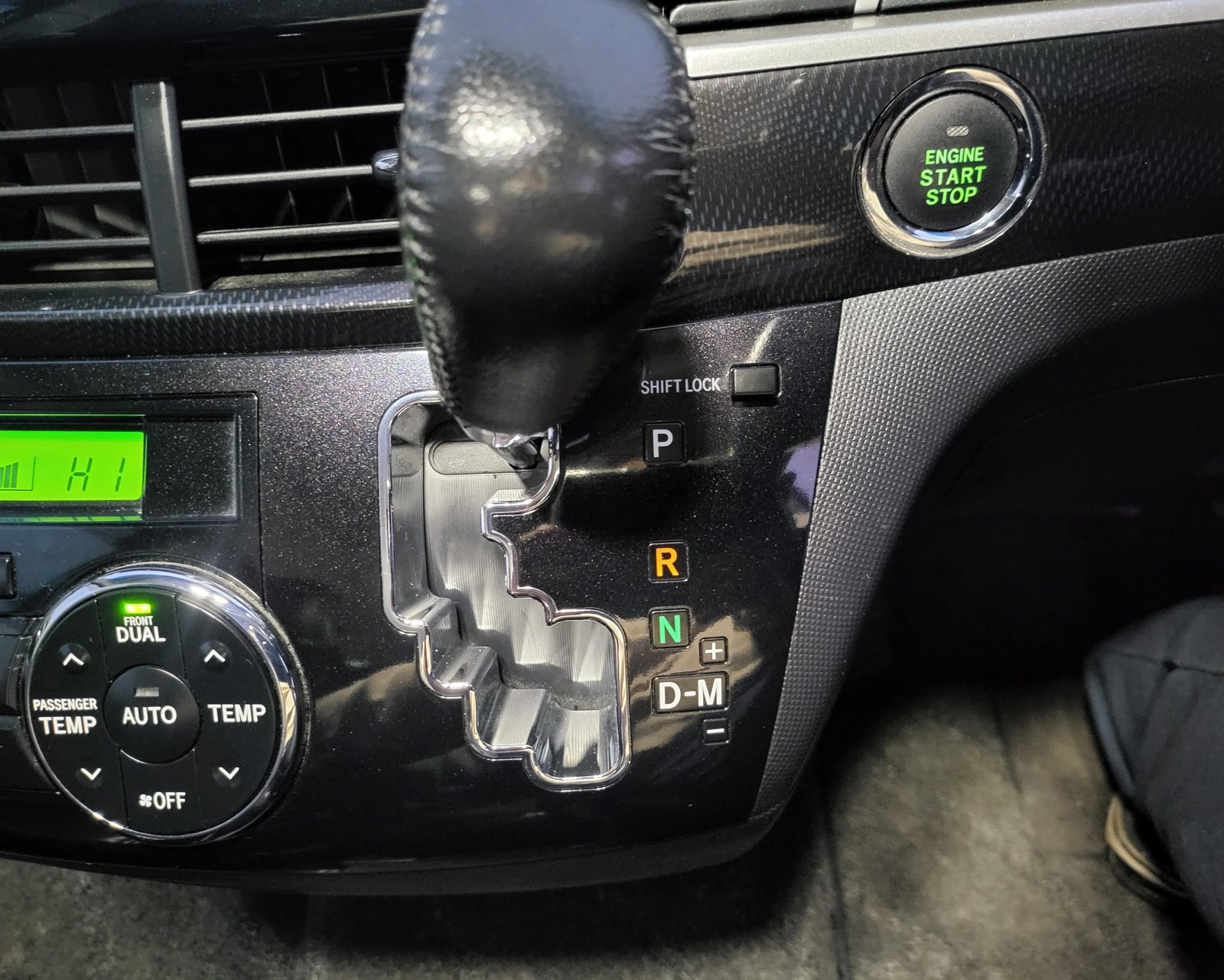 2013 FRESH IMPORT TOYOTA ESTIMA 2.4 AUTOMATIC 7 SEATER BLACK ULEZ FREE