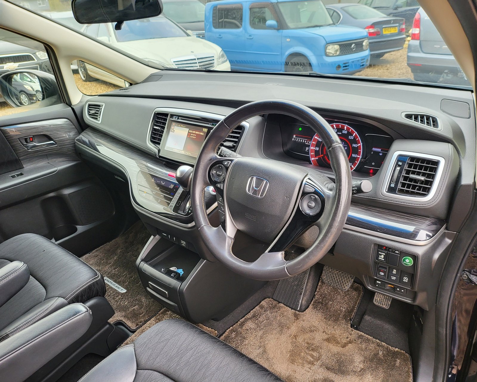 FRESH IMPORT 2014 HONDA ODYSSEY ABSOLUTE AUTOMATIC 7 SEATER BLACK ULEZ COMPLIANT