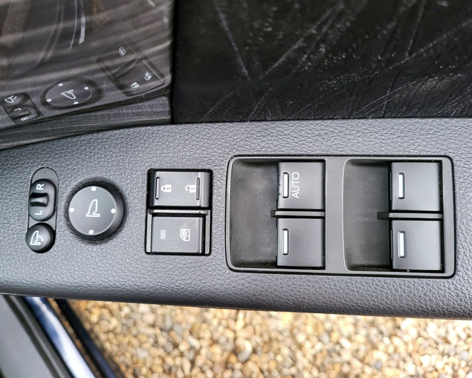 FRESH IMPORT 2014 HONDA ODYSSEY ABSOLUTE AUTOMATIC 7 SEATER BLACK ULEZ COMPLIANT