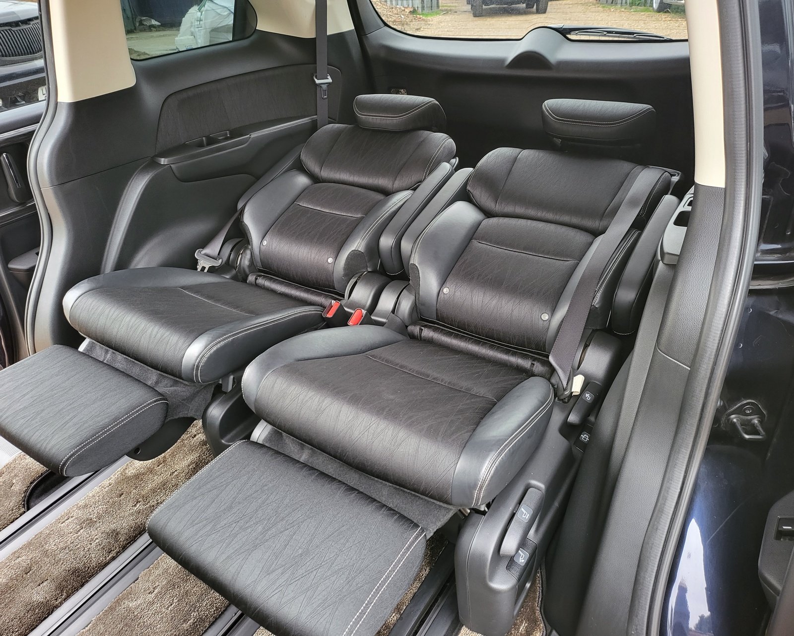 FRESH IMPORT 2014 HONDA ODYSSEY ABSOLUTE AUTOMATIC 7 SEATER BLACK ULEZ COMPLIANT