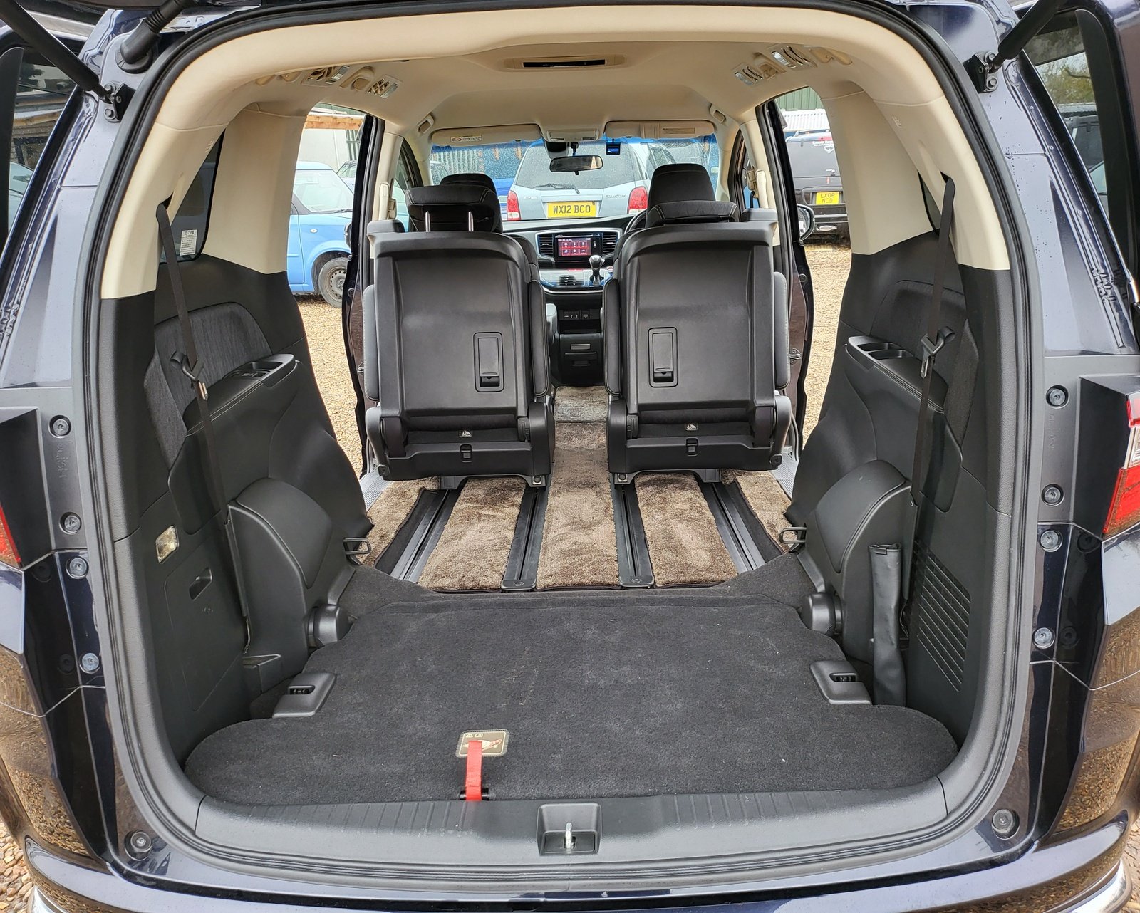 FRESH IMPORT 2014 HONDA ODYSSEY ABSOLUTE AUTOMATIC 7 SEATER BLACK ULEZ COMPLIANT