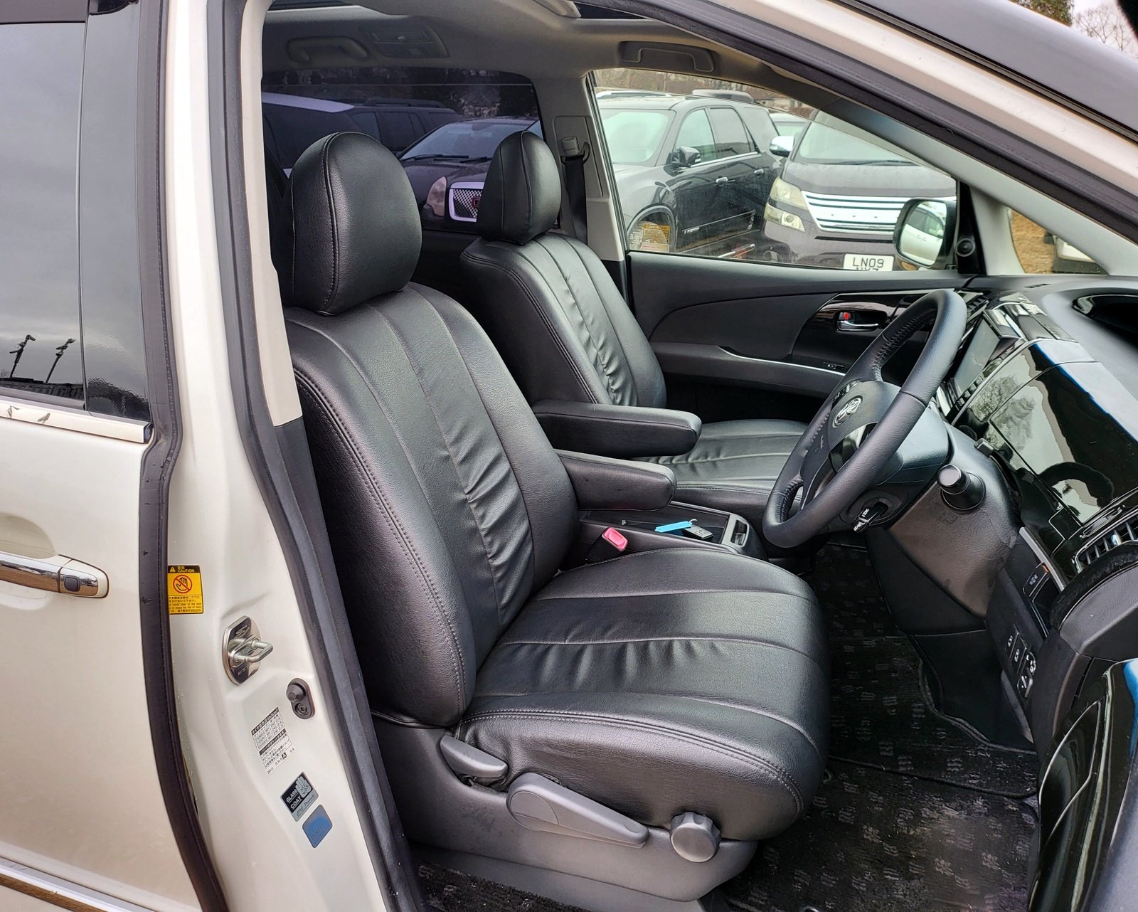 2013 FRESH IMPORT TOYOTA ESTIMA 2.4 AUTOMATIC 7 SEATER WHITE ULEZ FREE