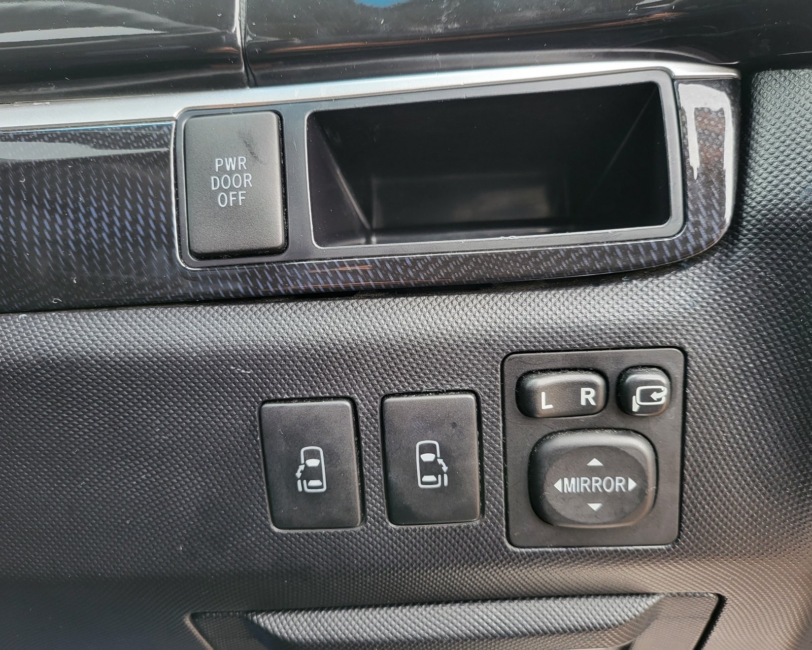 2012 FRESH IMPORT TOYOTA ESTIMA HYBRID 4WD AUTOMATIC 7 SEATER ULEZ FREE