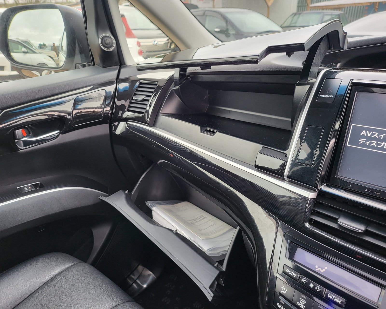 2013 FRESH IMPORT TOYOTA ESTIMA 2.4 AUTOMATIC 7 SEATER WHITE ULEZ FREE