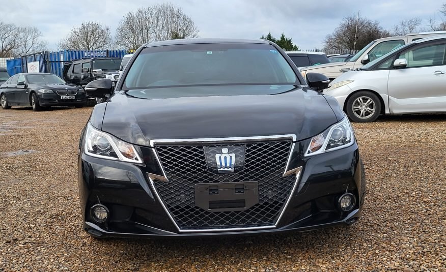 FRESH IMPORT 2013 TOYOTA CROWN HYBRID 2.5 AUTOMATIC LEATHER BLACK ULEZ FREE