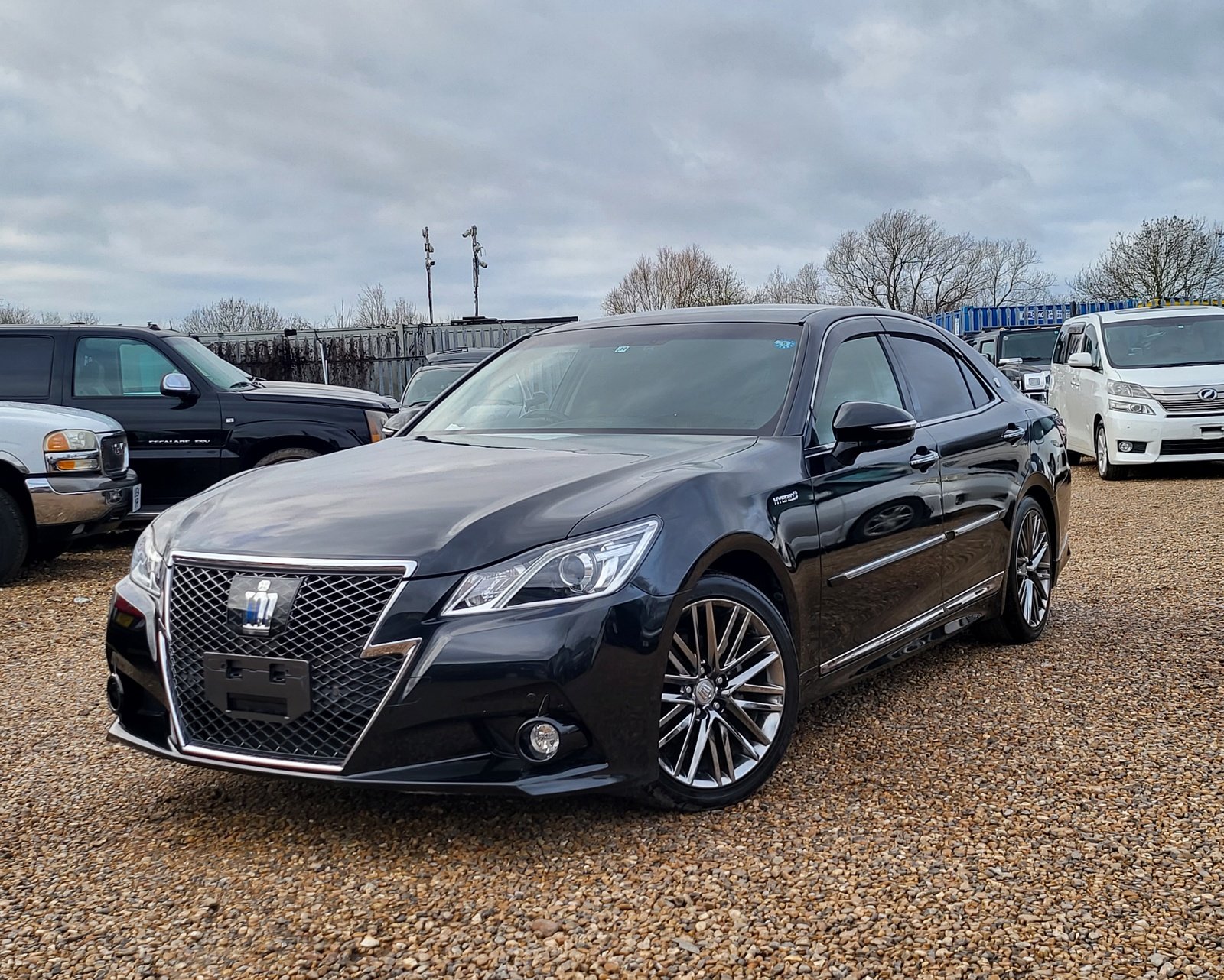 FRESH IMPORT 2013 TOYOTA CROWN HYBRID 2.5 AUTOMATIC LEATHER BLACK ULEZ FREE