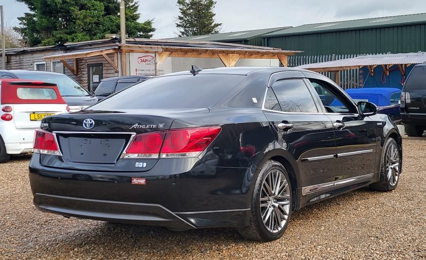 FRESH IMPORT 2013 TOYOTA CROWN HYBRID 2.5 AUTOMATIC LEATHER BLACK ULEZ FREE