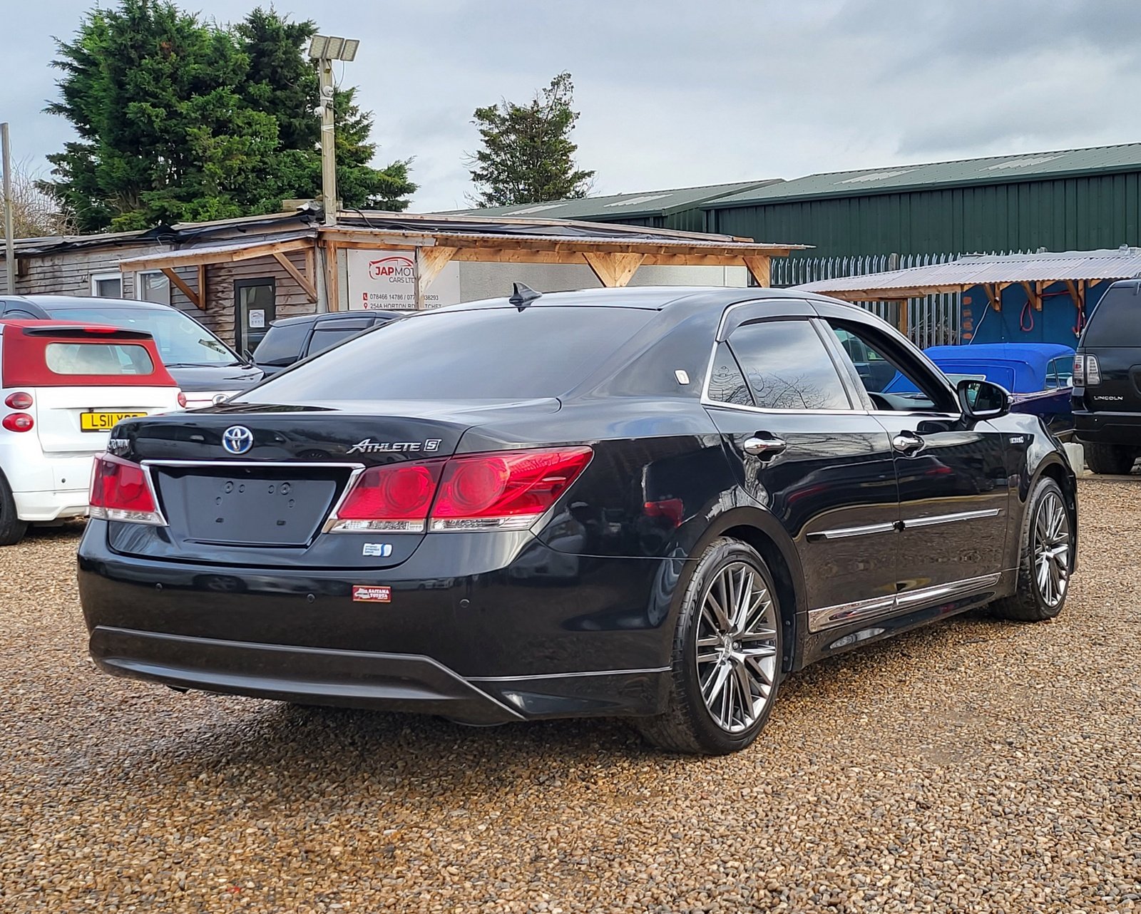FRESH IMPORT 2013 TOYOTA CROWN HYBRID 2.5 AUTOMATIC LEATHER BLACK ULEZ FREE