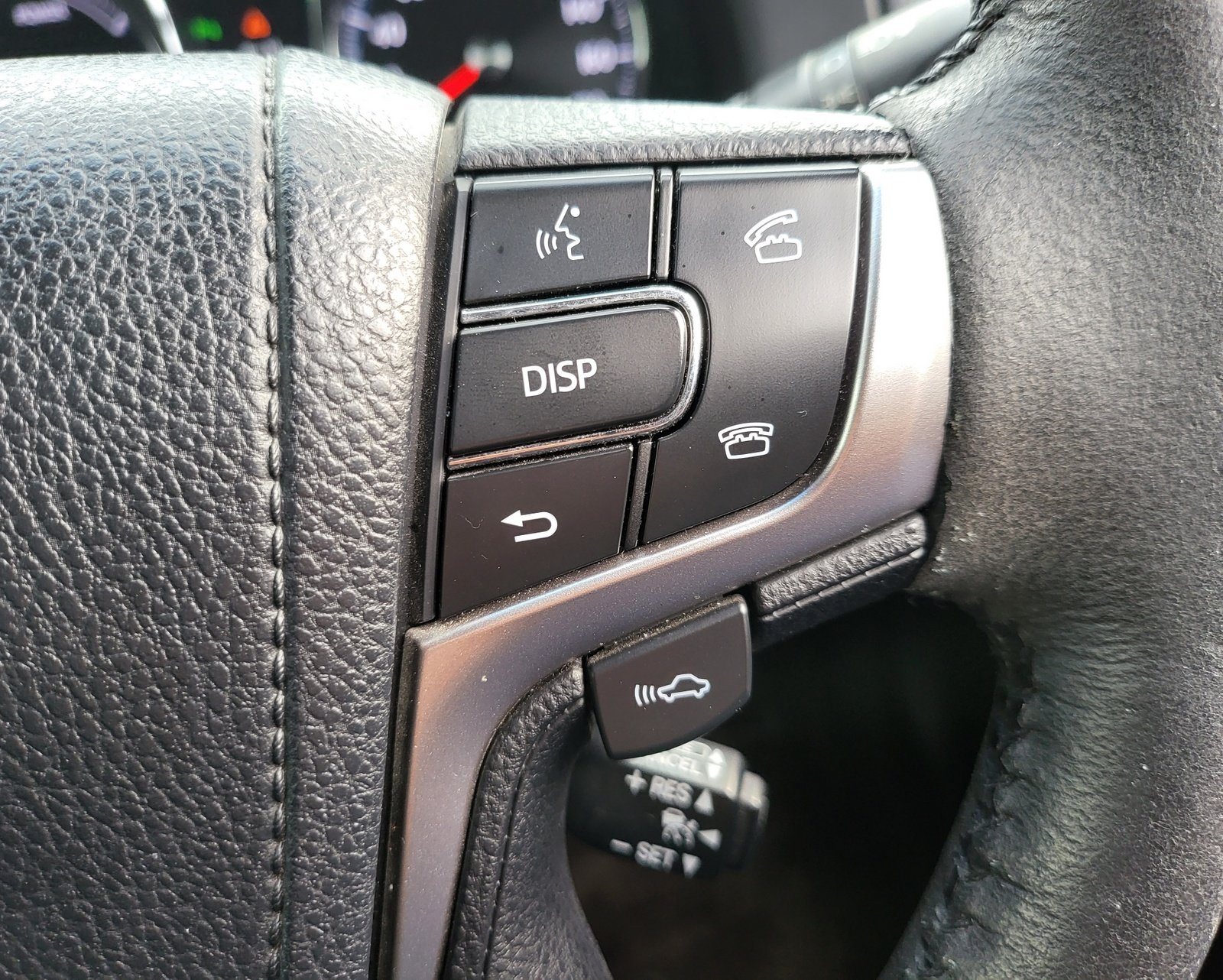 FRESH IMPORT 2013 TOYOTA CROWN HYBRID 2.5 AUTOMATIC LEATHER BLACK ULEZ FREE