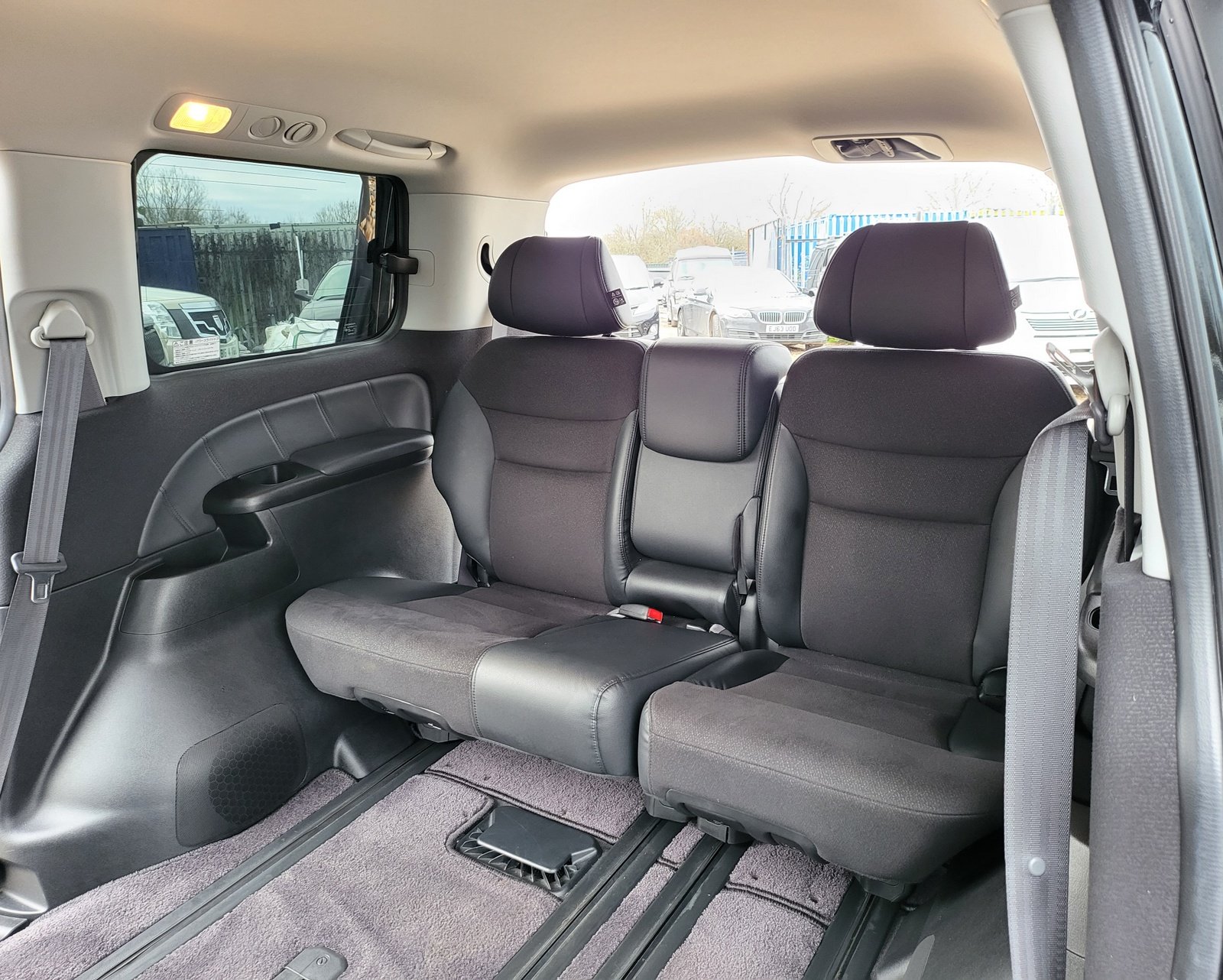 FRESH IMPORT 2013 HONDA ELYSION PRESTIGE 2.4 AUTOMATIC 7 SEATER BLACK ULEZ FREE