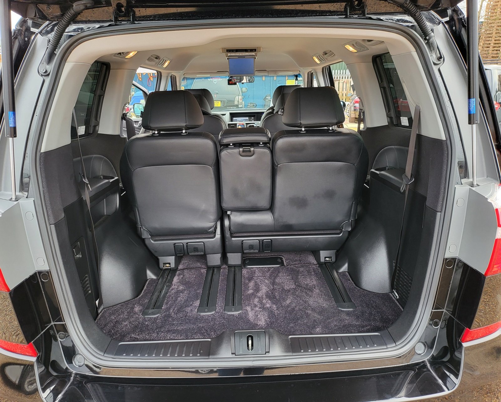 FRESH IMPORT 2013 HONDA ELYSION PRESTIGE 2.4 AUTOMATIC 7 SEATER BLACK ULEZ FREE