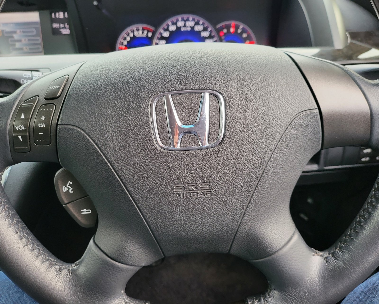 FRESH IMPORT 2013 HONDA ELYSION PRESTIGE 2.4 AUTOMATIC 7 SEATER BLACK ULEZ FREE