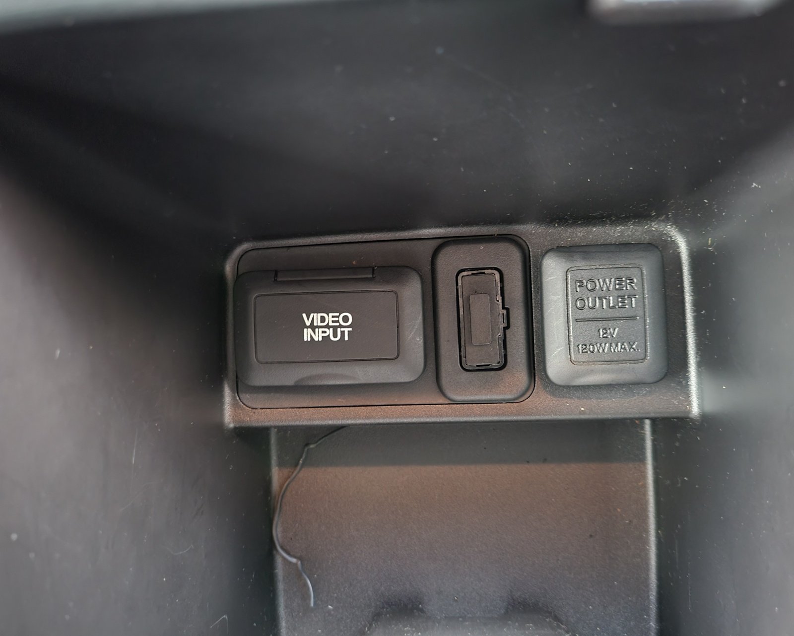 FRESH IMPORT 2013 HONDA ELYSION PRESTIGE 2.4 AUTOMATIC 7 SEATER BLACK ULEZ FREE